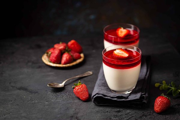 Comment faire des panna cotta légères avec du lait d'amande ?